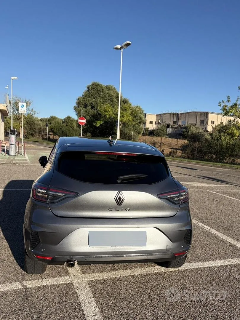 Renault Clio 2024 photo 4