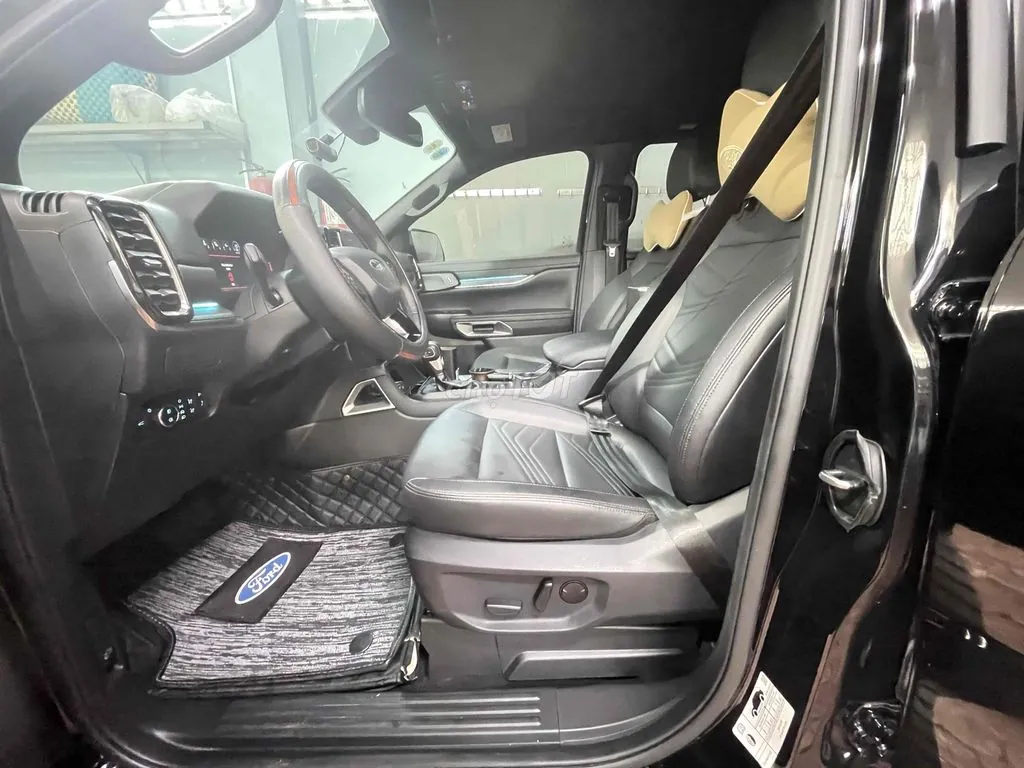 Ford Everest 2024 photo 3