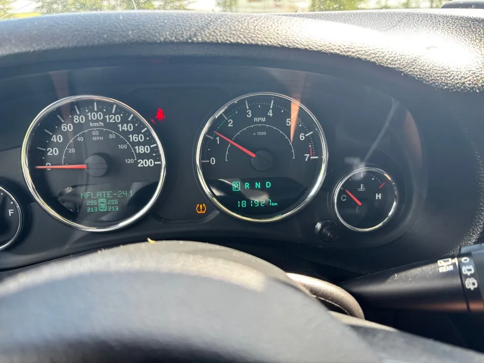 Jeep Wrangler Unlimited 2015 photo 2