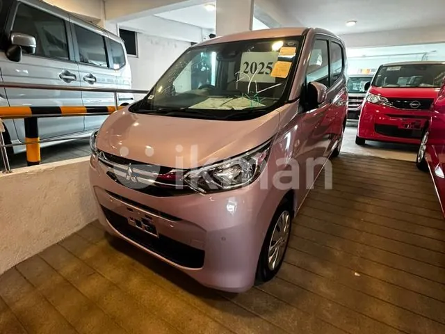 Mitsubishi Ek Wagon 2025 photo 2