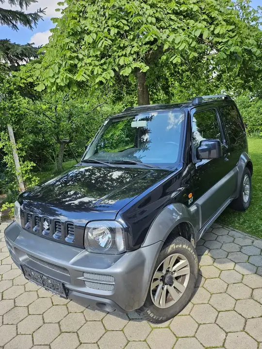 Suzuki Jimny 2010 photo 2
