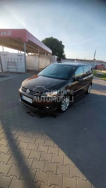 Volkswagen Touran 2013 photo 4