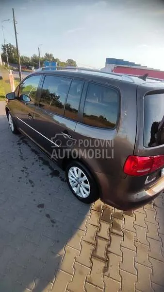 Volkswagen Touran 2013 photo 3