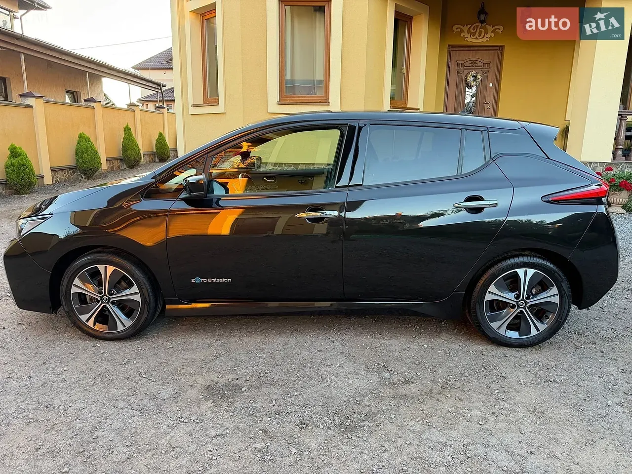 Nissan Leaf 2019 photo 5