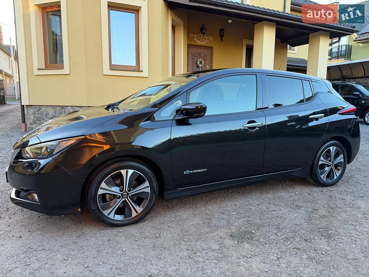 Nissan Leaf 2019 photo 4