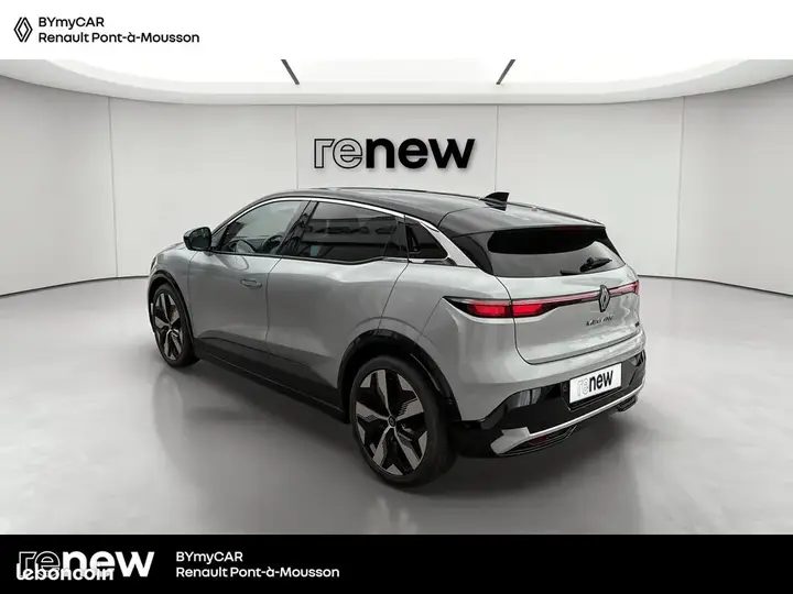 Renault Megane 2023 photo 3