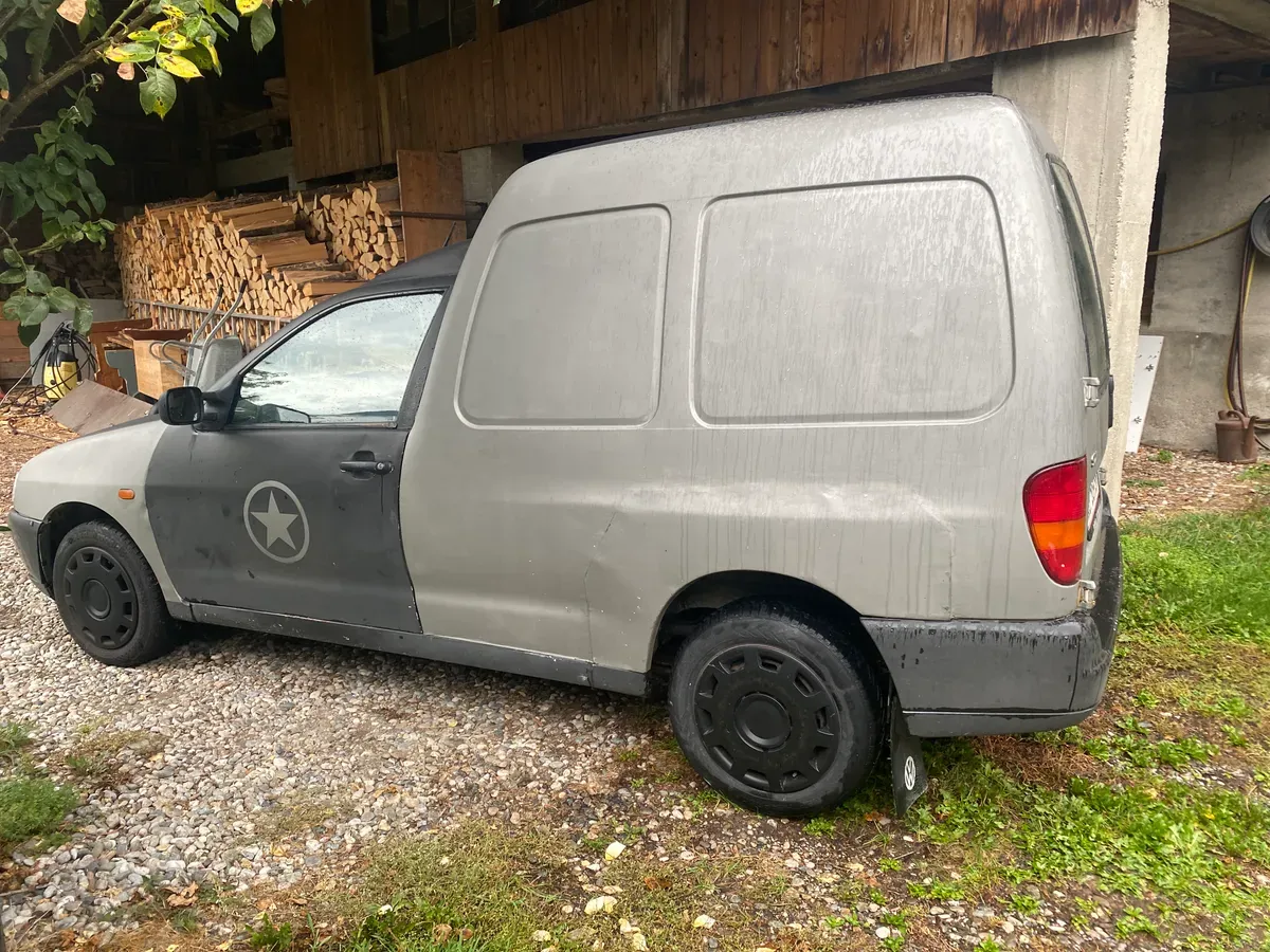 Volkswagen Caddy 2002 photo 2