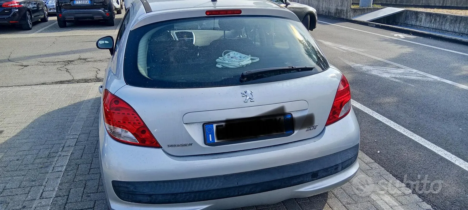 Peugeot 207 2011 photo 4