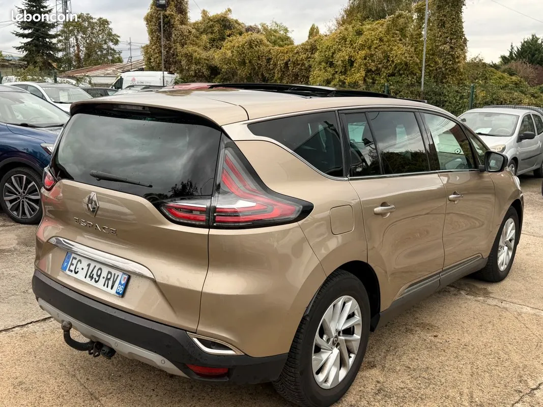 Renault Espace 2016 photo 3