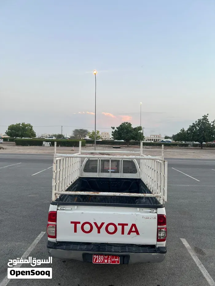 Toyota Hilux 2012 photo 4