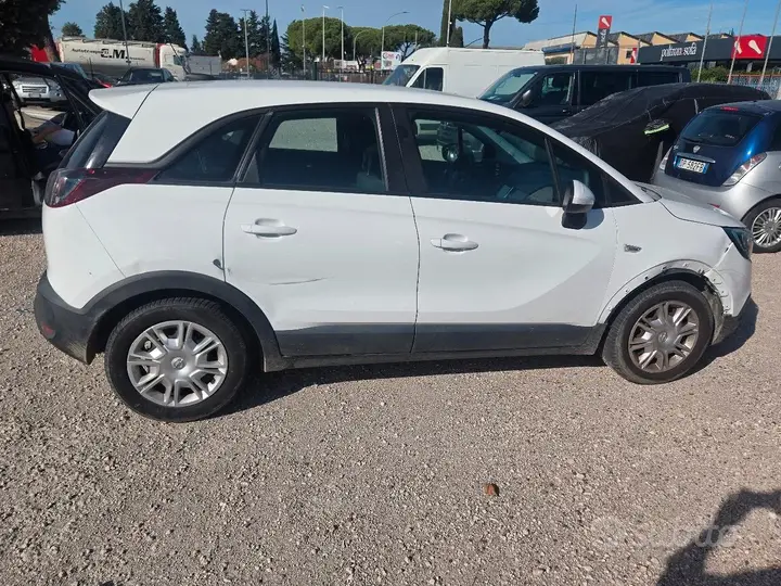 Opel Crossland X 2018 photo 4