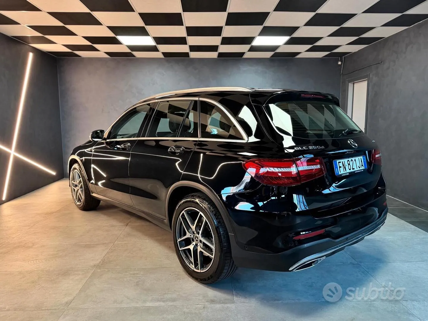 Mercedes-Benz Glc 2018 photo 3