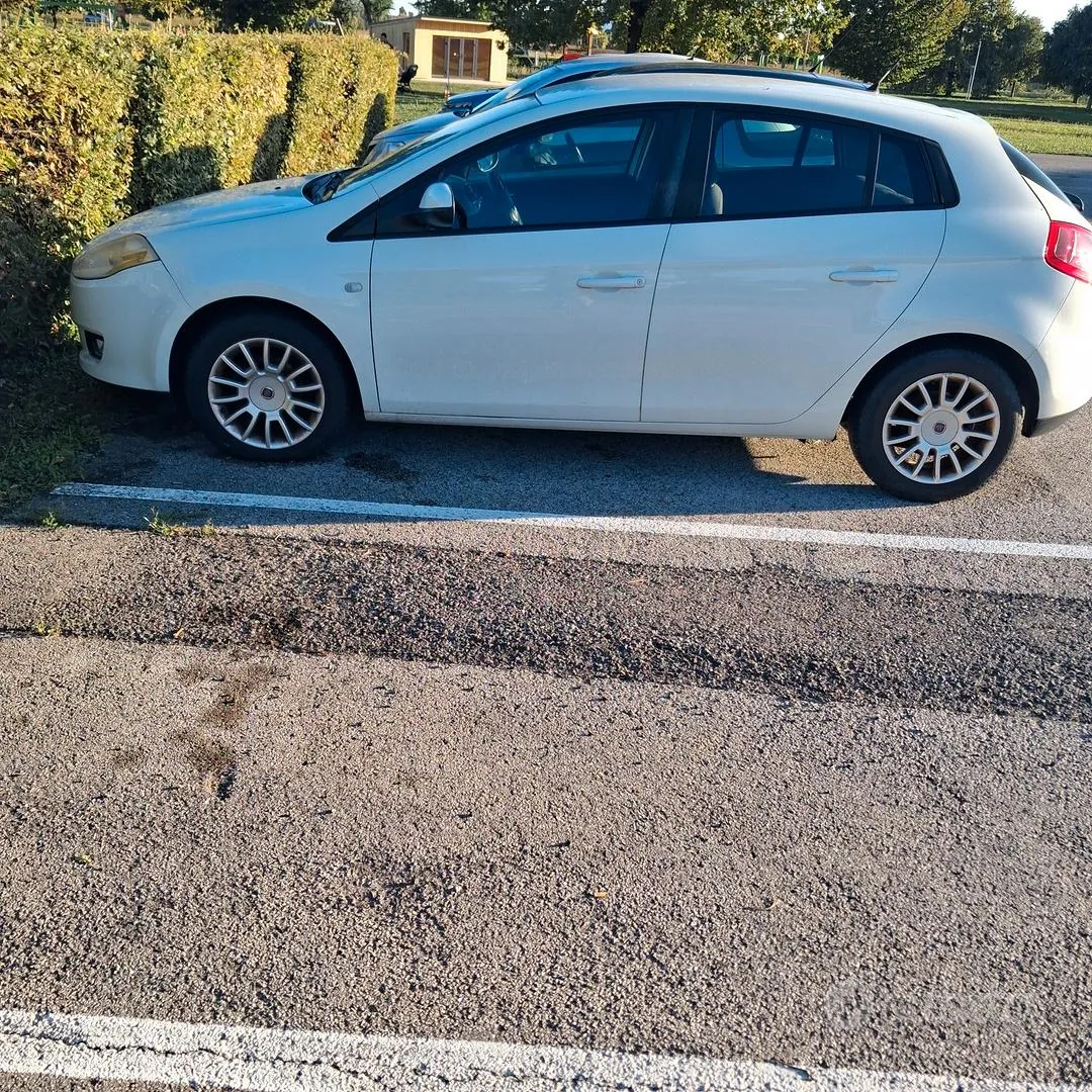 Fiat Bravo 2009 photo 2