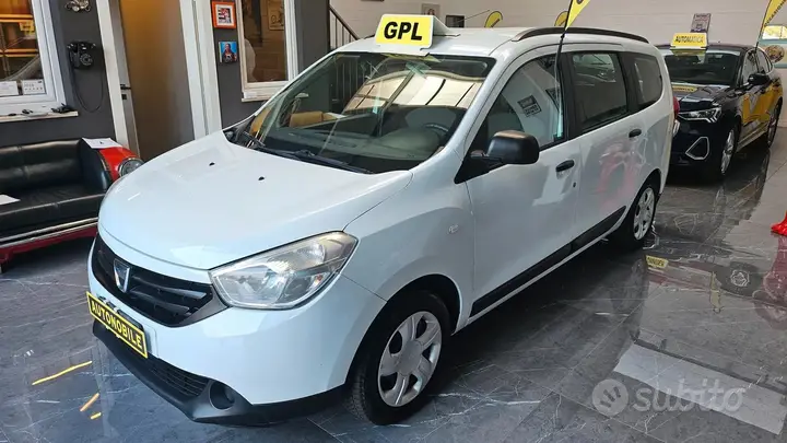 Dacia Lodgy 2015 photo 4