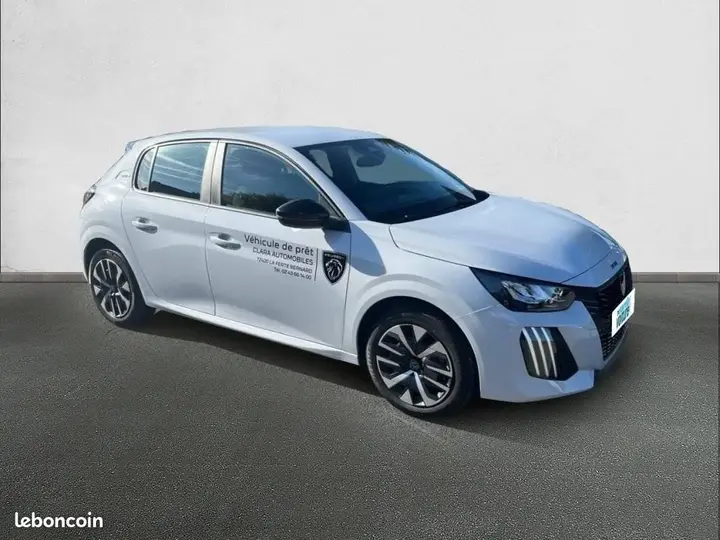 Peugeot 208 2025 photo 3