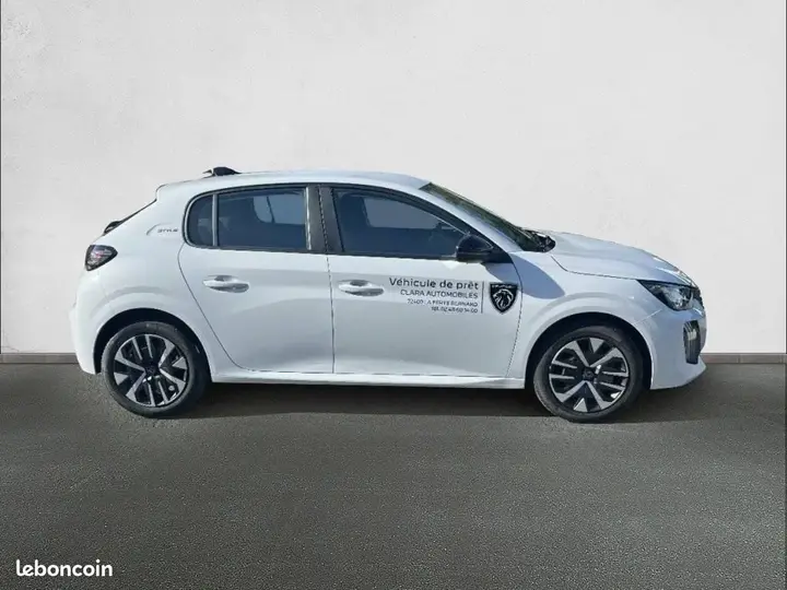 Peugeot 208 2025 photo 4