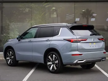 Mitsubishi Outlander 2026 photo 3