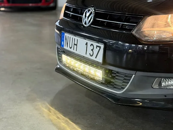 Volkswagen Polo 2012 photo 2
