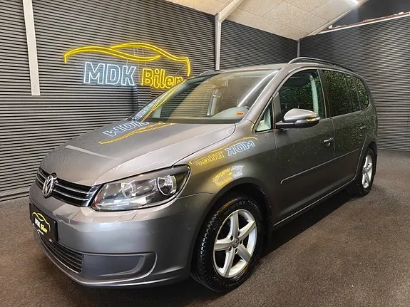 Volkswagen Touran 2015 photo 2