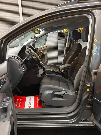 Volkswagen Touran 2015 photo 5