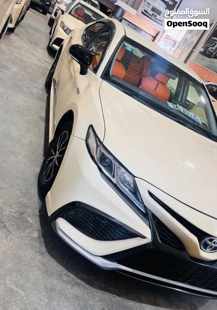 Toyota Camry 2021 photo 2