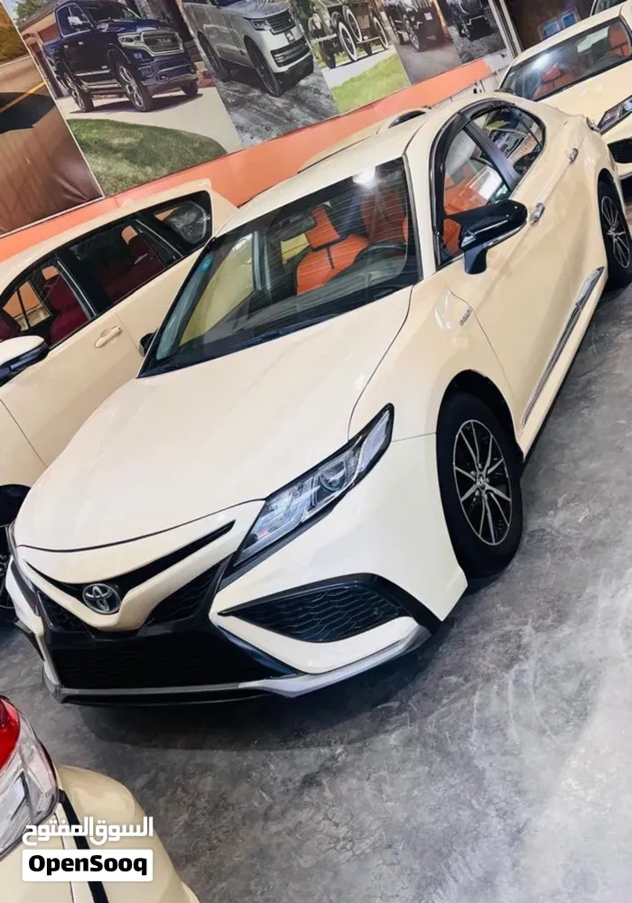 Toyota Camry 2021 photo 3