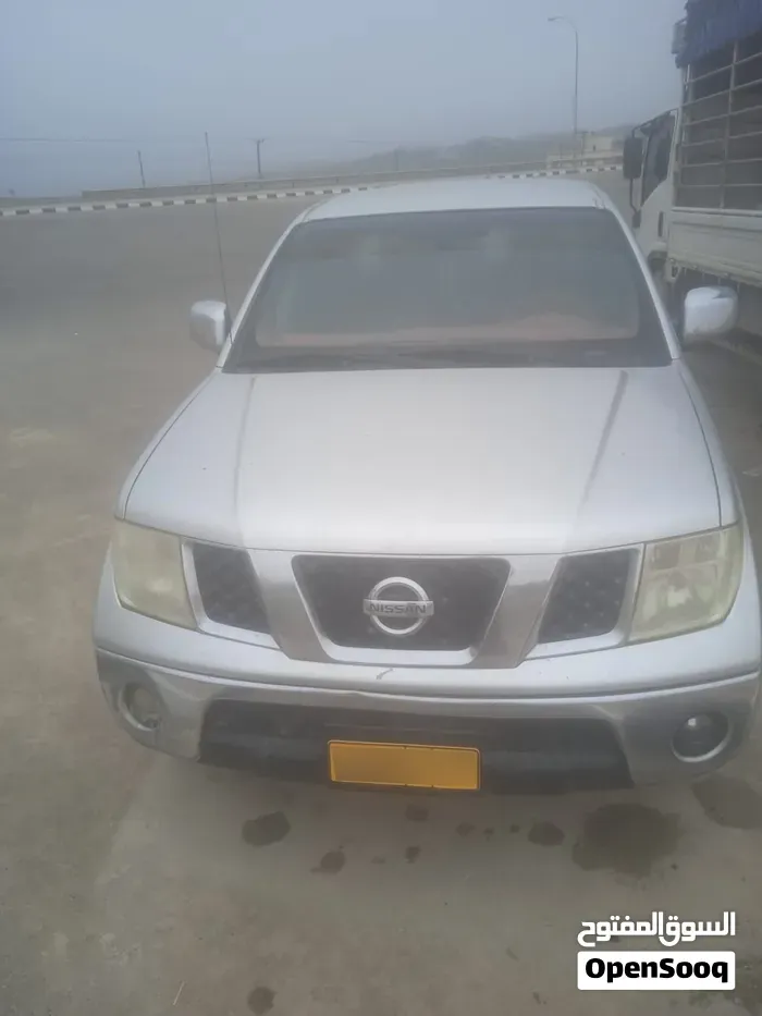 Nissan Navara 2008 photo 2