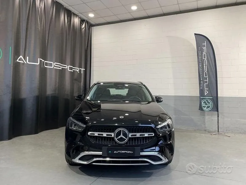 Mercedes-Benz Gla 2025 photo 2