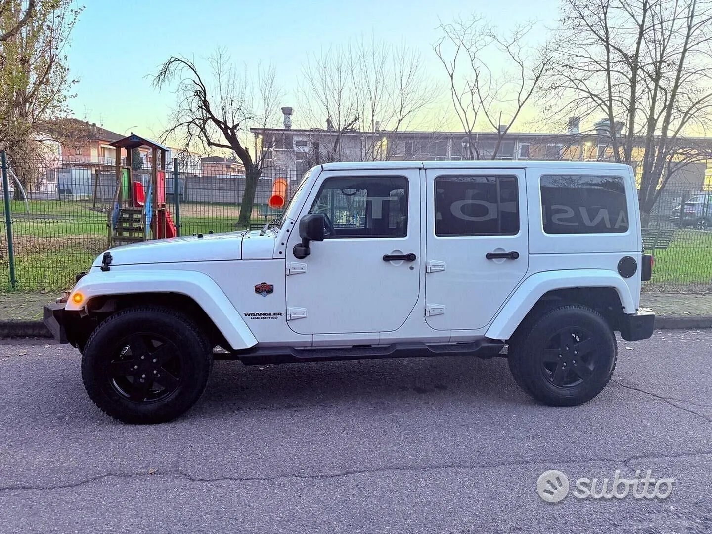 Jeep Wrangler 2012 photo 2