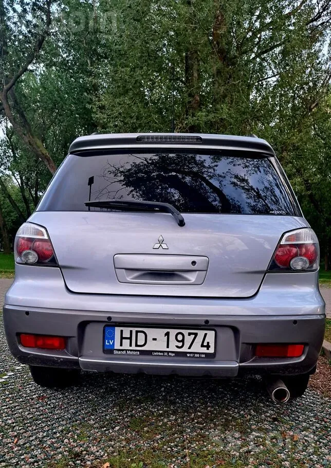 Mitsubishi Outlander 2005 photo 3