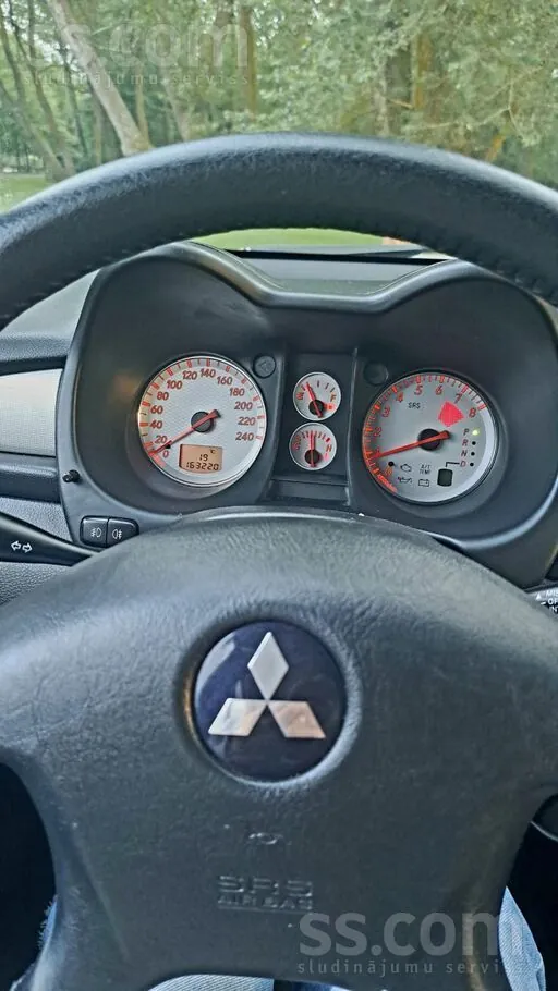 Mitsubishi Outlander 2005 photo 5