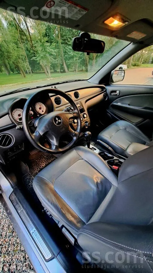 Mitsubishi Outlander 2005 photo 4