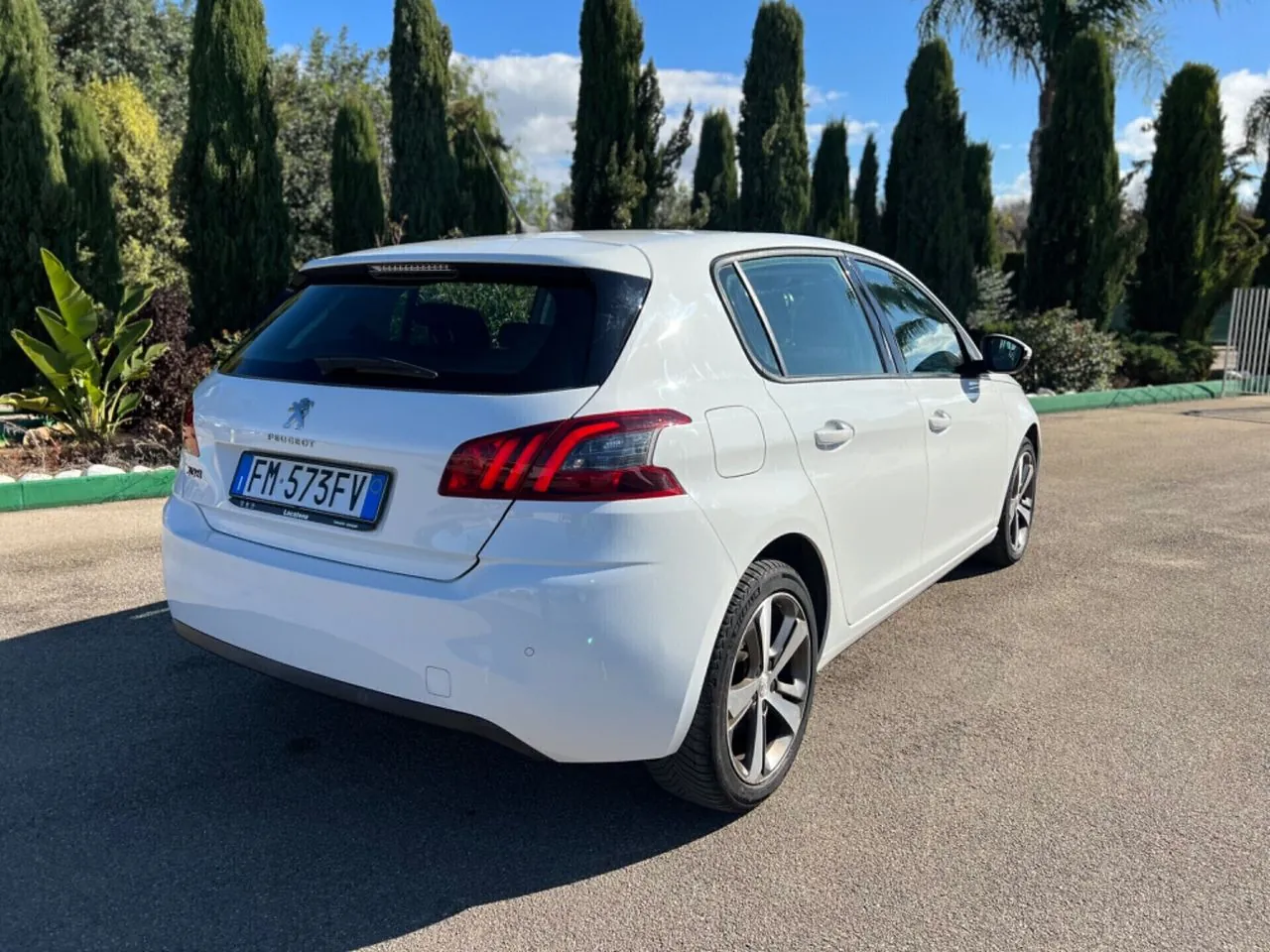 Peugeot 308 2018 photo 2