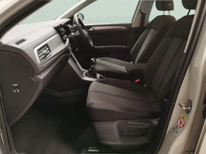 Volkswagen T-Roc 2023 photo 4
