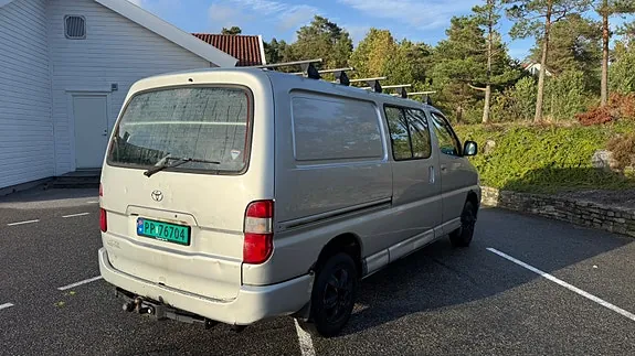 Toyota Hiace 2008 photo 5