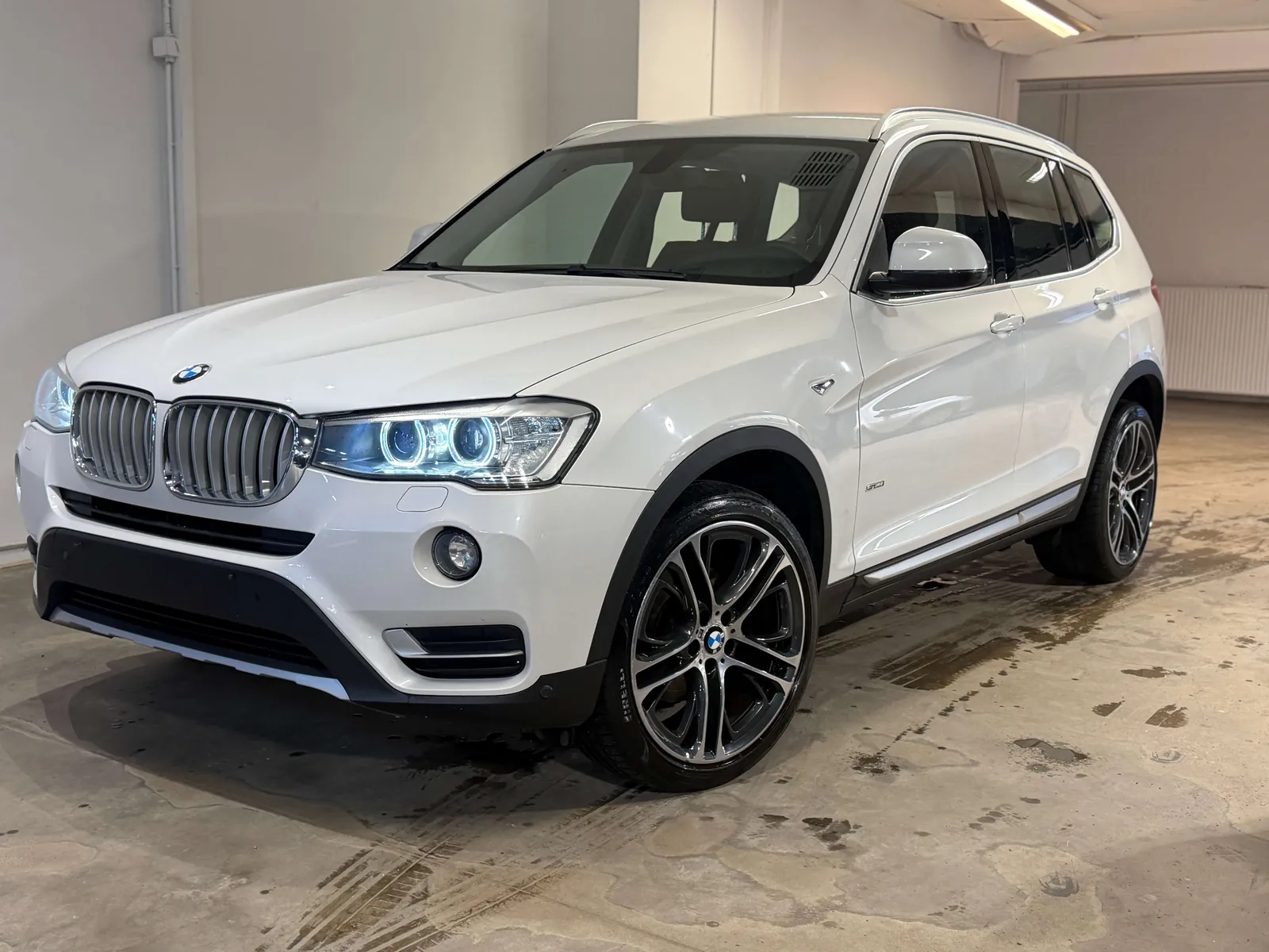 BMW X3 2016 photo 3