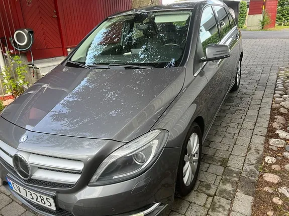 Mercedes-Benz B180 D 2014 photo 4