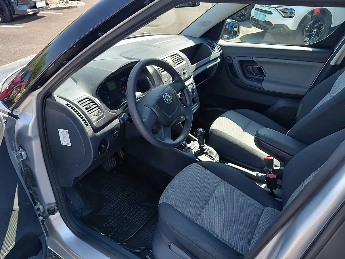 Skoda Roomster 2012 photo 3