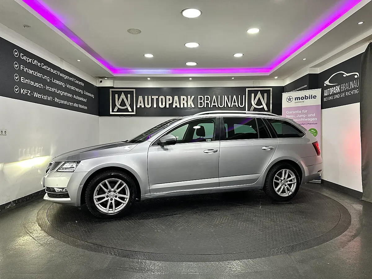 Skoda Octavia 2018 photo 2