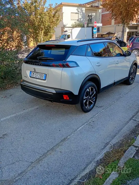 Peugeot 2008 2022 photo 5