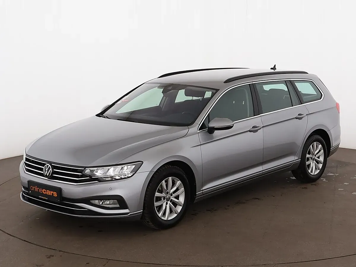 Volkswagen Passat 2022 photo 2