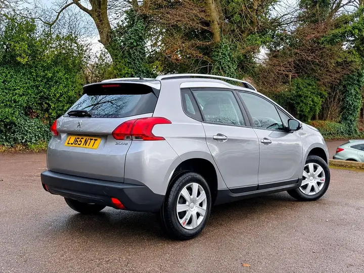 Peugeot 2008 2015 photo 5