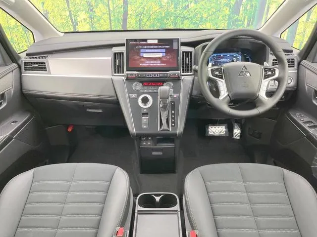 Mitsubishi Delica D 2026 photo 2