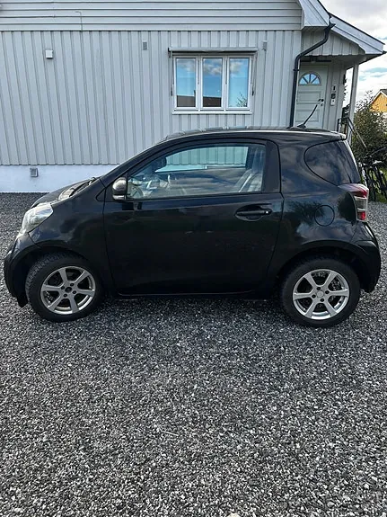 Toyota Iq 2009 photo 3