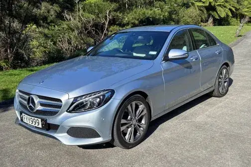 Mercedes-Benz C200