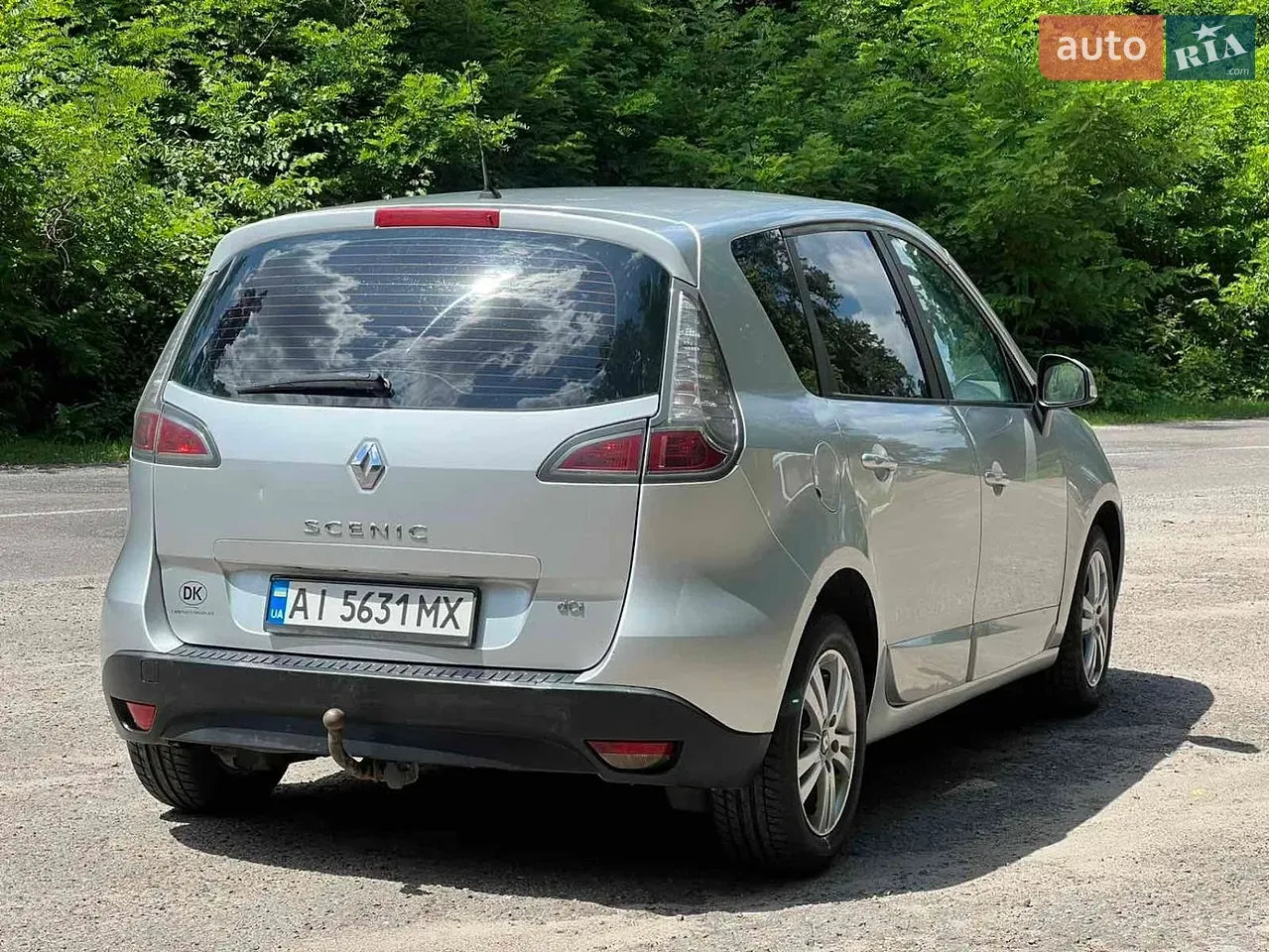 Renault Scenic 2012 photo 4