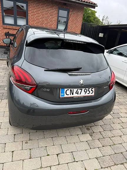 Peugeot 208 2016 photo 4