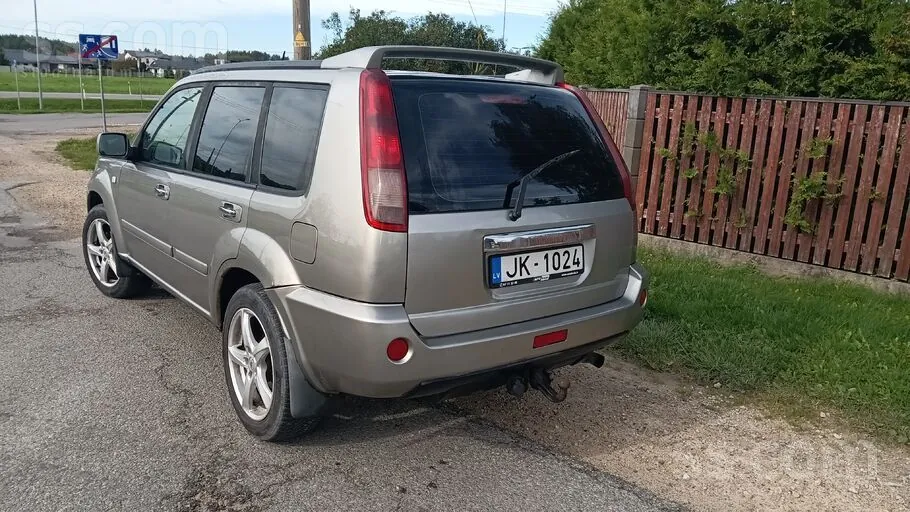 Nissan X-Trail 2005 photo 2