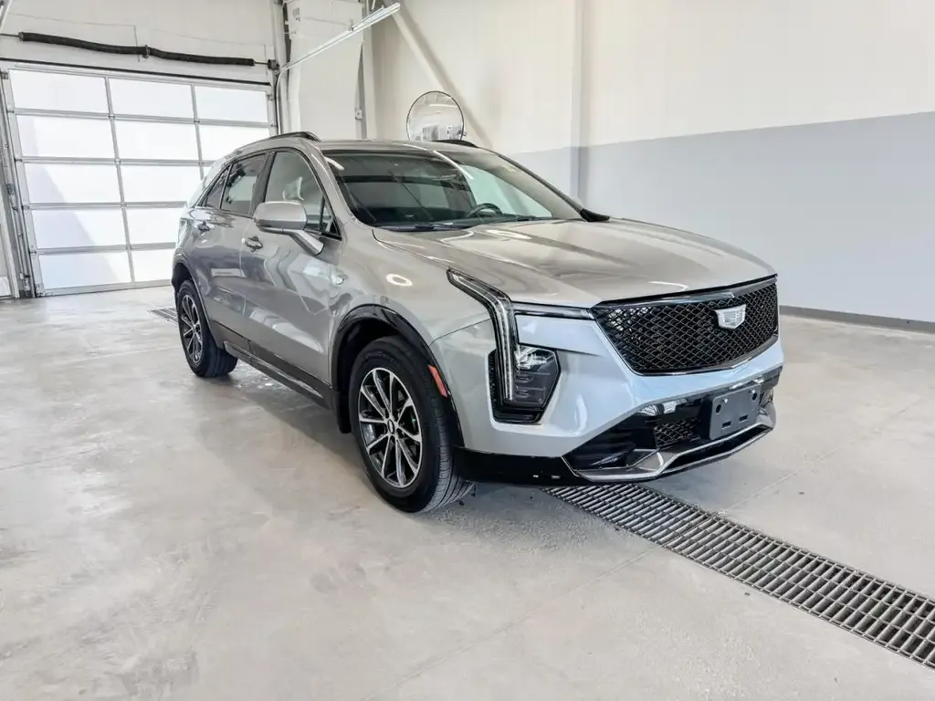 Cadillac Xt4 2024 photo 2