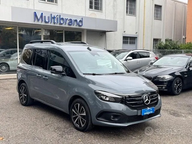 Mercedes-Benz Eqt
